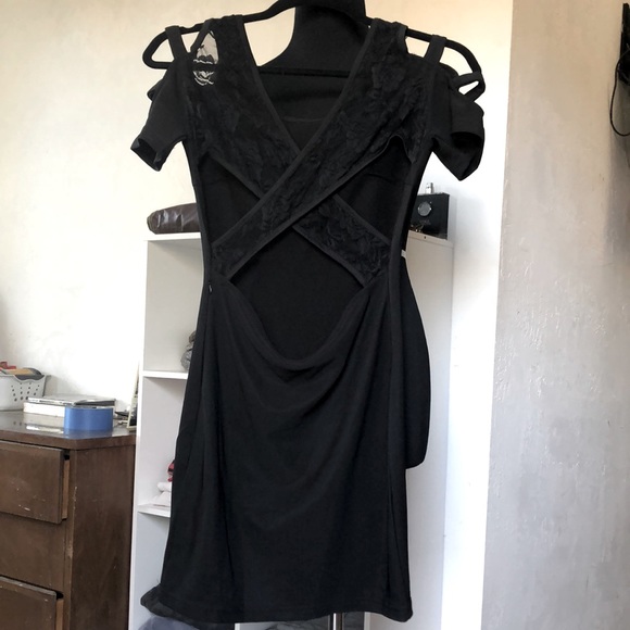 Little Black Dress • Caged & lace cross back • Sm - Picture 4 of 7